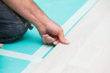 Döşeme yenileme içinde ev