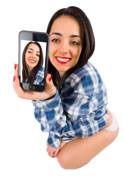 Esmer kadın alarak selfies