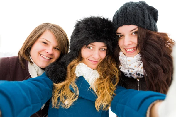 Tres chicas haciendo selfie —  Fotos de Stock