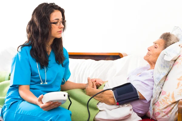 Caring for Senior Patient — Stock Photo, Image