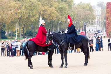Ev Süvari tarihinin kutluyor