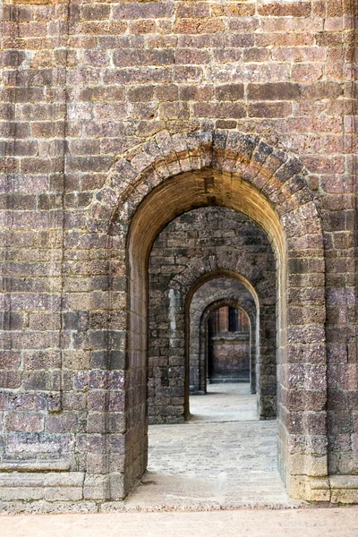 Passagens de pedra — Fotografia de Stock