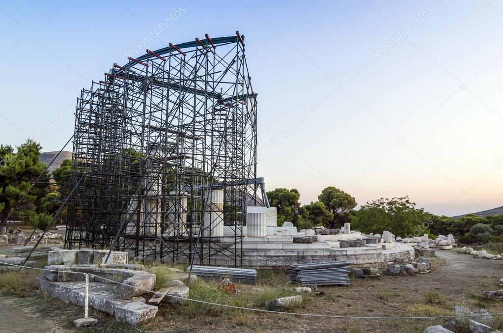 Greek columns in restoration