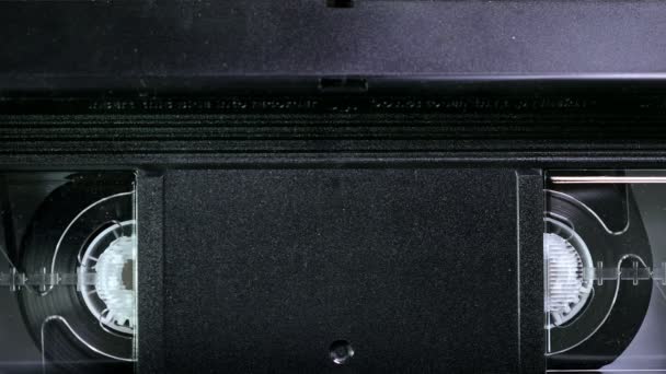 Jouer une cassette VHS dans un lecteur VCR 