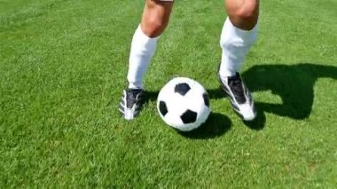 Defender'ı, ağır çekim önlemek için hile yapma futbolcu