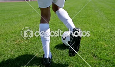 Defender'ı, ağır çekim önlemek için hile yapma futbolcu