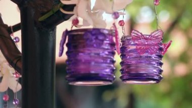 Mor mumlarla düğün dekorasyon