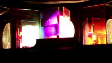 Pub ya da disko ışıkları renkli arka plan bulanık