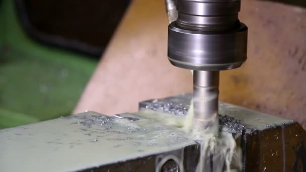 Industrie lourde - Traitement mécanique, perceuse 