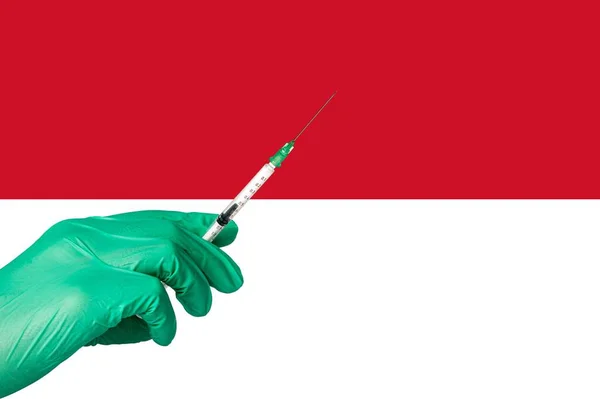 Εμβολιασμός Κατά Της Κορώνας Μπροστά Από Σημαία Του Μονακό — Φωτογραφία Αρχείου