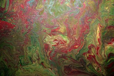 Tablo resmi akrilik boyayla kaplanmış kırmızı, yeşil ve sarı renklerde..