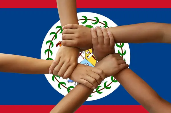 Flagge Des Glaubens Integration Einer Multikulturellen Gruppe Junger Menschen — Stockfoto