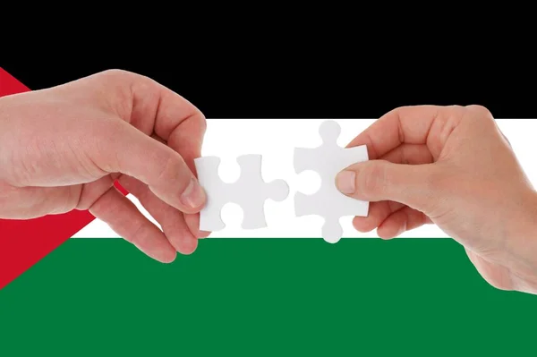 Флаг Государства Палестина Межкультурная Группа Молодых Людей — стоковое фото