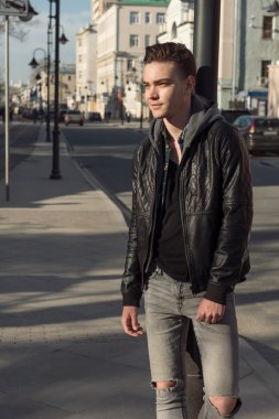 Adam batımını Street City road yakınındaki