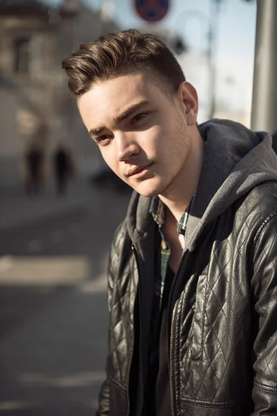 Man portrait  outdoor on street in city — Stock Photo, Image