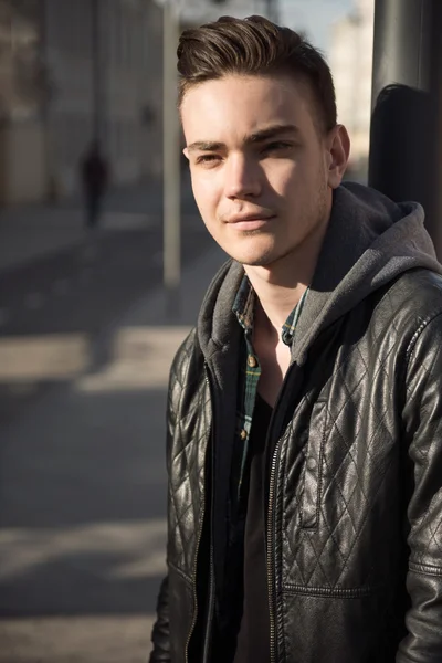 Man smile portrait  outdoor on street in city — Stock Photo, Image