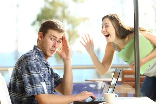 Man ignoring a stalker woman — Stock Photo, Image