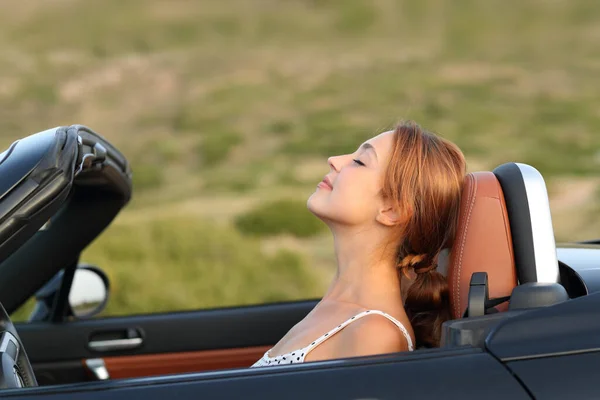 Profile Woman Breathing Fresh Air Convertible Car — Stock Photo, Image