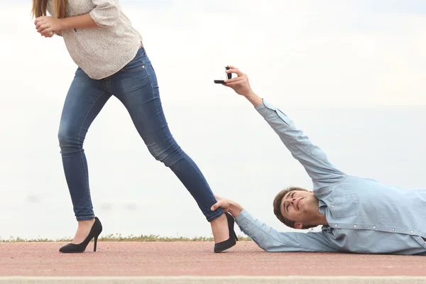 Man being rejected when is proposing marriage — Stock Photo, Image