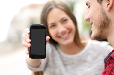 Apps bir boş akıllı telefon ekranında gösterilen Çift