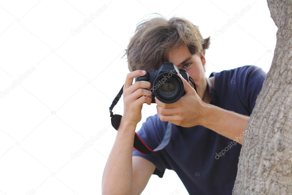 Фотограф фотографирует. Снимки на зеркальный фотоаппарат. Девушка фотографирует. Фотограф с фотокамерой. Фотограф фотографирует природу.