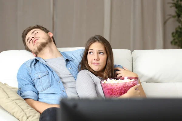 Couple incompatibility problems watching tv — Stock Photo, Image