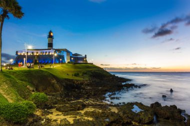 Salvador, Bahia, Brezilya, Kasım 2020 - Barra Deniz Feneri manzarası (Farol da Barra)