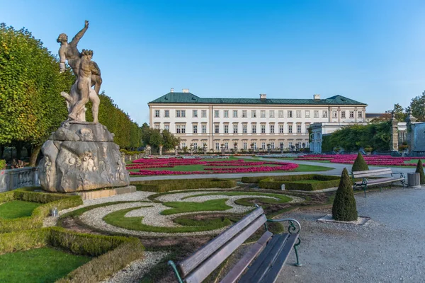 Hermosa Vista Del Palacio Jardines Mirabell Por Tarde Salzburgo Austria — Foto de Stock