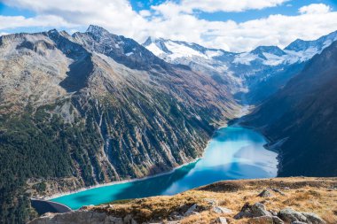 Schlegeis Stausee 'nin güzel manzarası - Zillertal, Avusturya