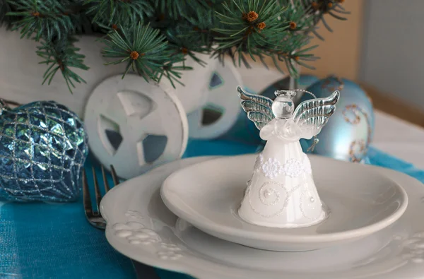 Weihnachten und Neujahr Tischdekoration mit Engel — Stockfoto