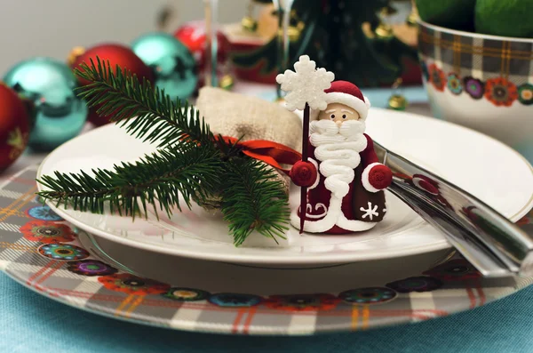 Navidad y Año Nuevo decoración de la tabla — Foto de Stock