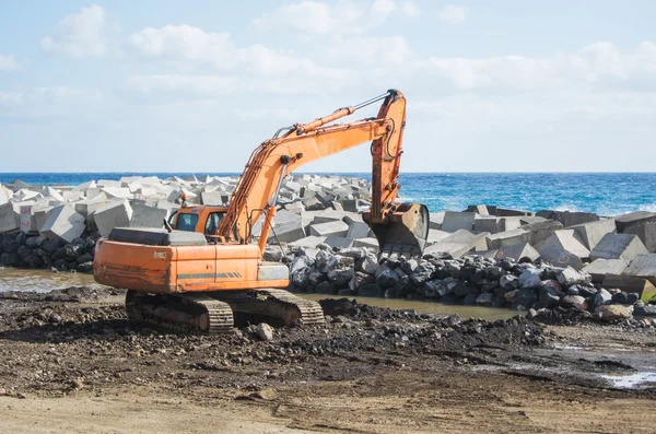 Excavator in a quarry — Stock Photo, Image