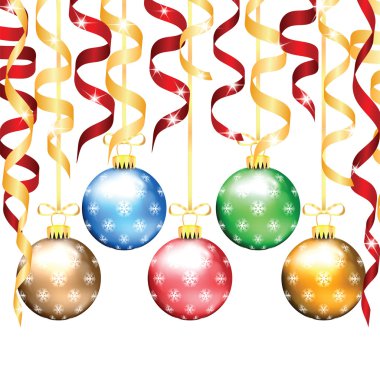 Beyaz arkasında izole Noel ve yılbaşı ağacı süsleri