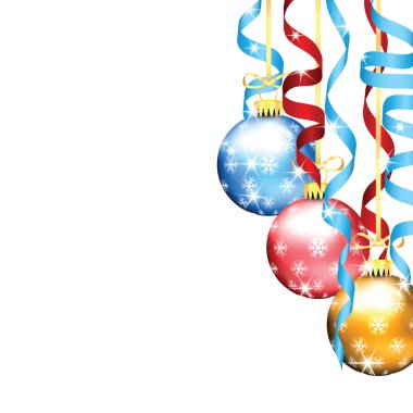 Beyaz arkasında izole Noel ve yılbaşı ağacı süsleri