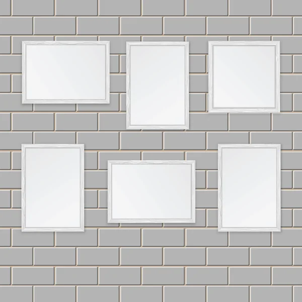 Galerie d'art. Ensemble de cadres en bois sur le mur de briques blanches — Image vectorielle