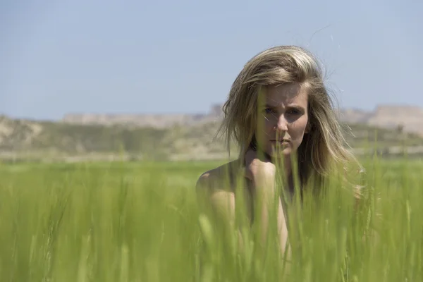 Ragazza nel deserto — Foto Stock