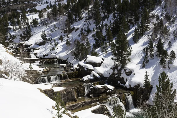 Fluss im Winter — Stockfoto