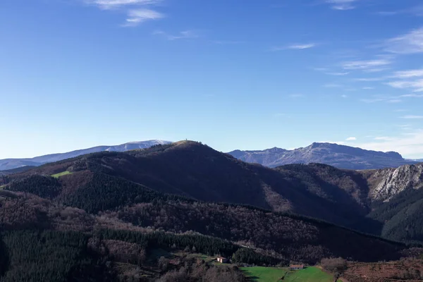Bask Ülkesindeki Kayalık Dağların Manzarası — Stok fotoğraf