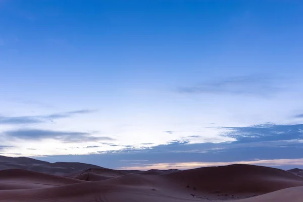 Sahara Çölünde Gün Batımında Manzara — Stok fotoğraf