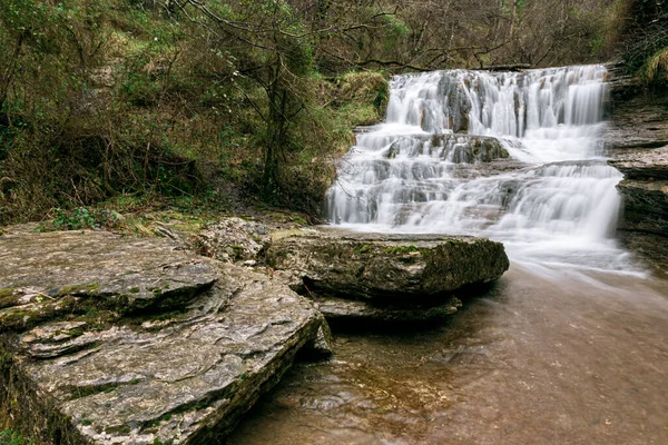 Wodospad Rzece Nervion Kraju Basków — Zdjęcie stockowe