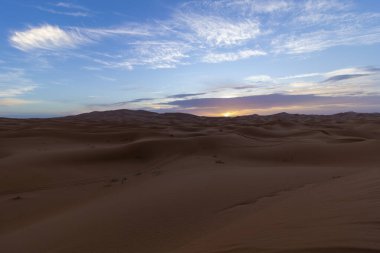 Afrika 'nın Fas ülkesindeki Sahara Çölü' ndeki güzellik kumulları
