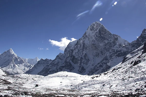 Alte montagne — Foto Stock