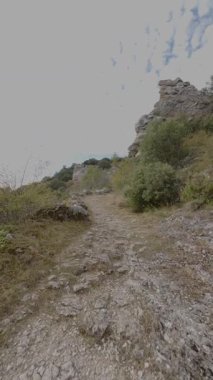 Orbaneja del Castillo şehrine giden ilk kişi.