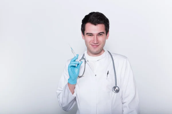 Jonge mannelijke arts — Stockfoto