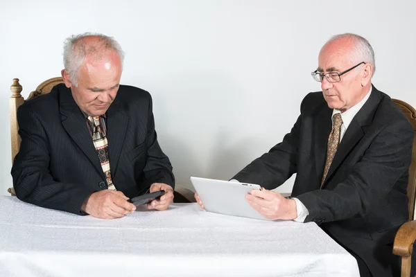 Two senior businessmen — Stock Photo, Image