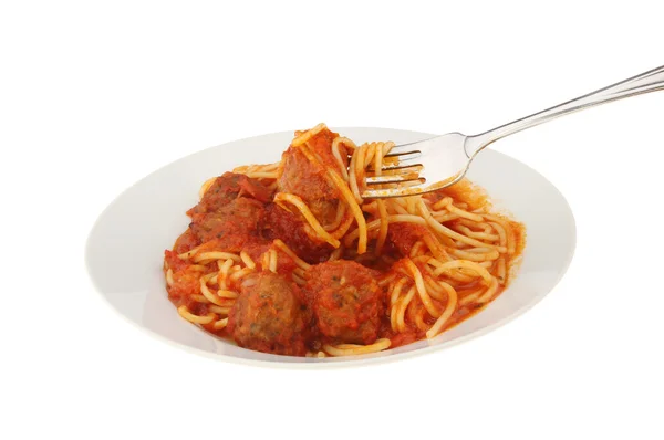 Spaghetti en gehaktballetjes in een kom — Stockfoto