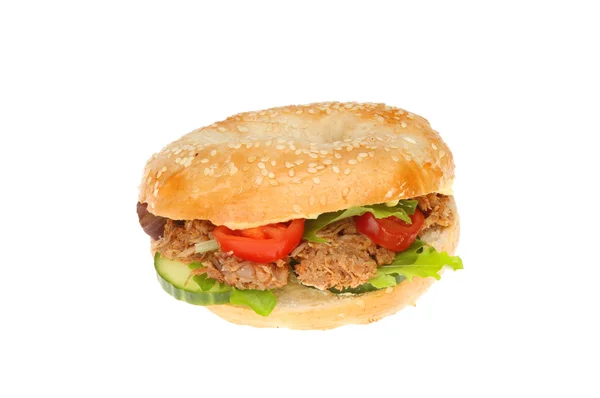 Geplaatste bagel met Pulled pork and salade — Stockfoto