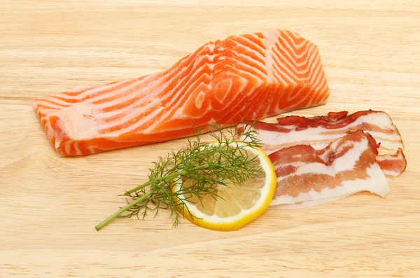 Sea trout and pancetta — Stockfoto
