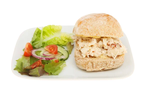 Rouleau de crabe avec salade — Photo