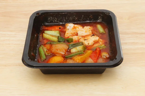 Chinese maaltijd in een kartonnen doos — Stockfoto
